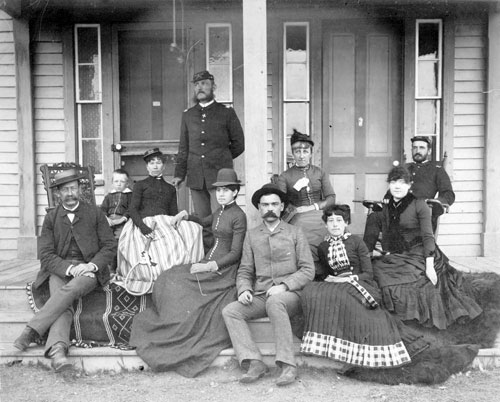 0030-I-01 Thad Turner Group photo at Fort Buford DT 1884