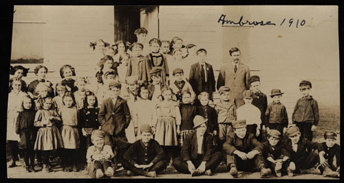 1910 Ambrose School Picture