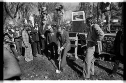 Gov. Link at Heritage Center Groundbreaking