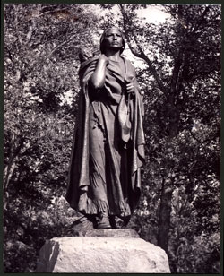 Sakakawea Statue 1930