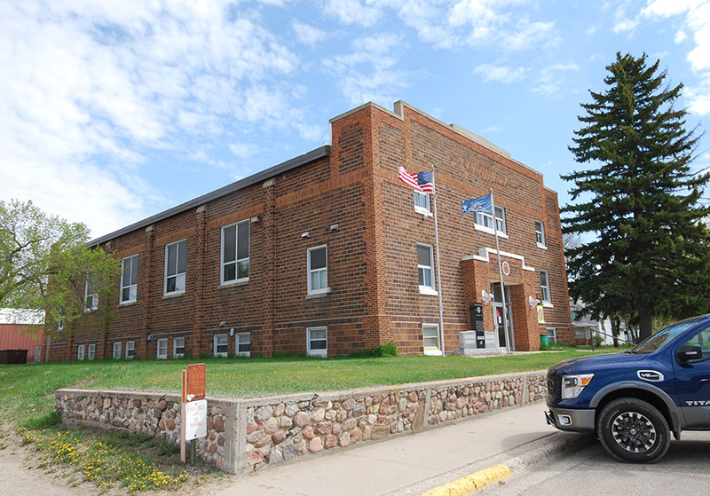 Rolette County Memorial Hall, Rolette